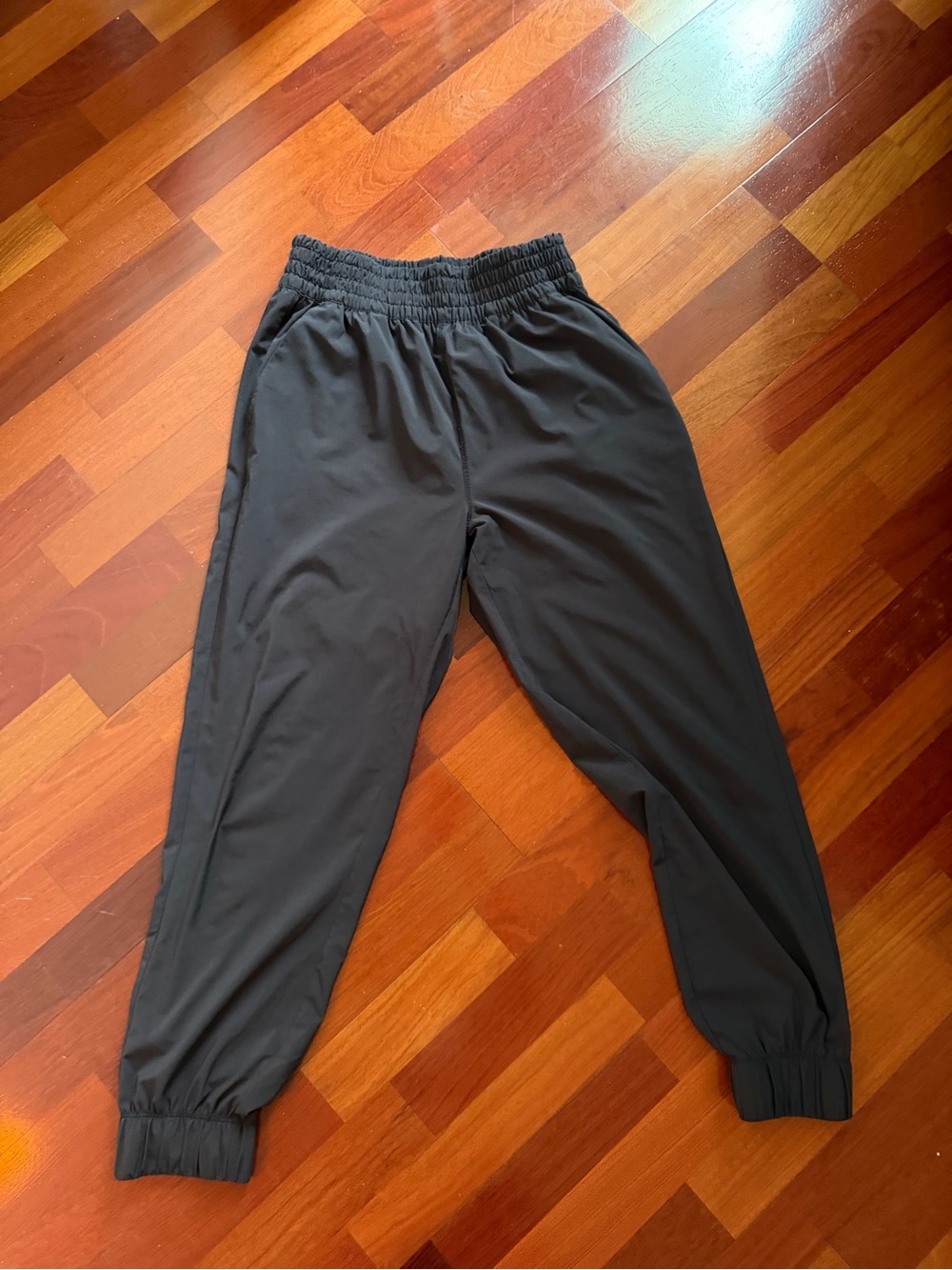 Vuori Black Elastic-Waist Jogger Pants